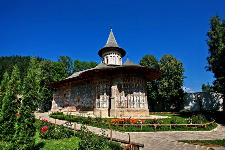 Voronet-Monastery1
